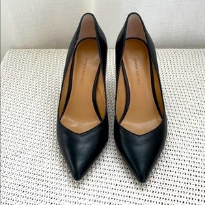 Banana republic black heels